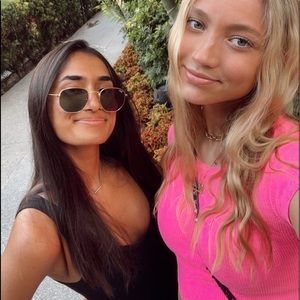 Meet your Posher, Aanya